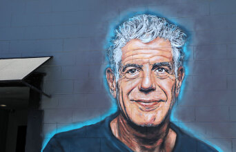 Mural με τον Άντονυ Μπουρνταίν