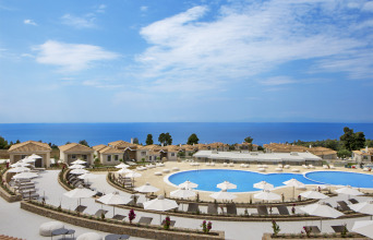 Ajul Luxury Hotel & Spa Resort