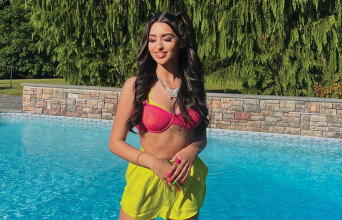 Τραγουδίστρια Αναστασία