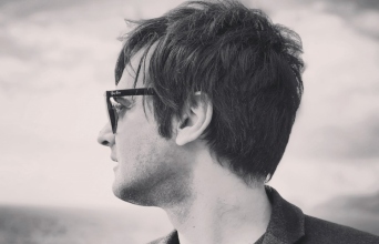 O Γιάννης Μασσούρας  μας στέλνει την κασέτα του καλοκαιριού .