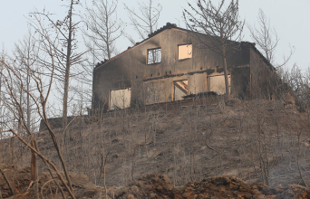 Καταστροφές απο την πυρκαγιά στην Αλεξανδρούπολη