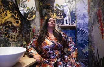 The Eye Altering: Η τολμηρή γκαλερί στη Θεσσαλονίκη που «τρέχει» η Ελένη Γιαννακούλη