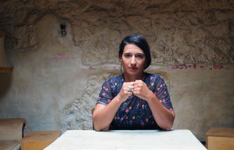 Ελένη Μεσάδου: Φωτογραφίζουμε νοήματα