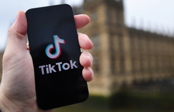 345 εκατομμύρια ευρώ πρόστιμο επέβαλε η ιρλανδική Επιτροπή για την Προστασία των Δεδομένων στο TikTok για παραβίαση δεδομένων ανηλίκων