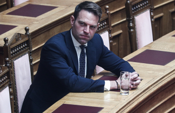 Ο Πρόεδρος του ΣΥΡΙΖΑ - Προοδευτική Συμμαχία Στέφανος Κασσελάκης στην Ολομέλεια της Βουλής