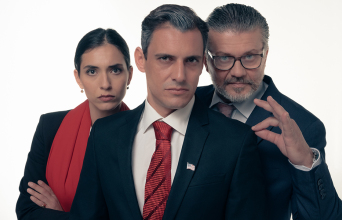 «November» στο Θέατρο Τζένη Καρέζη