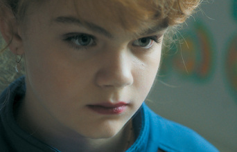 Με τα μάτια της Νταλβά: Παιδική αθωότητα  που σκλαβώνει