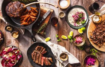 16 διευθύνσεις για gourmet σπιτικά τραπέζια