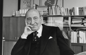 «Το όπιο των διανοουμένων» του Ρεϋμόν Αρόν κυκλοφορεί για πρώτη φορά στα ελληνικά