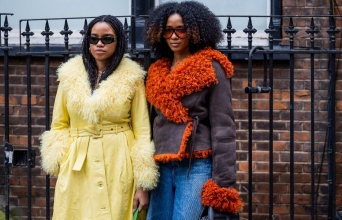 Παλτό με faux γούνα, το απόλυτο πανωφόρι για τις γιορτές