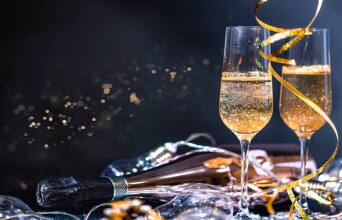 Τα αθηναϊκά ρεβεγιόν για τις πιο λαμπερές νύχτες του χρόνου