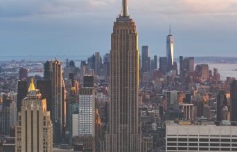 Η Δύση και οι έξω, η Δύση μέσα της