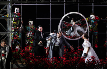 Ο Αρσέν Σογκομονιάν μιλάει για το οπερατικό δίπτυχο «Καβαλλερία ρουστικάνα/ Παλιάτσοι» στην ΕΛΣ