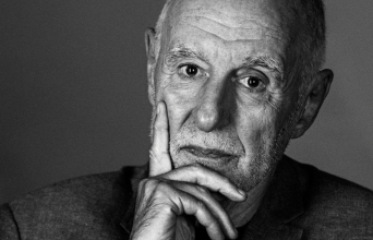 Ο Πέτρος Μαρτινίδης και η Σώτη Τριανταφύλλου σε μια συζήτηση με αφορμή το «Όπιο των διανοουμένων»