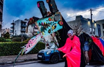 Ταράματα στο Χαλάνδρι, ένα δρώμενο από τον Πάνο Σκλαβενίτη και τη Νάντια Αργυροπούλου