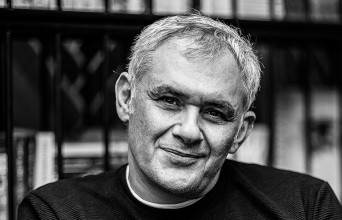 Στέφανος Δάνδολος: Συνέντευξη για το βιβλίο «Τα αηδόνια της σιωπής», εκδόσεις Ψυχογιός