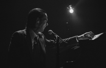 Nick Cave: Μια εύκολη λύση... ξεσπάμε στον καλλιτέχνη!