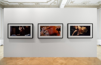«Cindy Sherman at Cycladic. Πρώιμα έργα» στο Μουσείο Κυκλαδικής Τέχνης