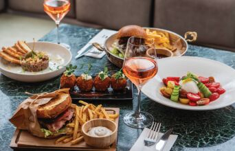 14 all day spots για ραντεβού με την παρέα όλες τις ώρες