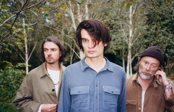 Release Athens: Οι The Smile στην πλατεία νερού