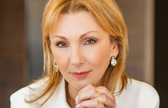 Μελίνα Τραυλού: «Η ναυτιλία των Ελλήνων ηγείται με πίστη και τιμή στη ναυτοσύνη μας»