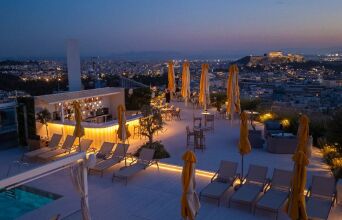 Vertigo Pool & Sunset bar