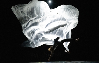 Rosas/Anne Teresa de Keersmaeker, «EXIT ABOVE – after the tempest»