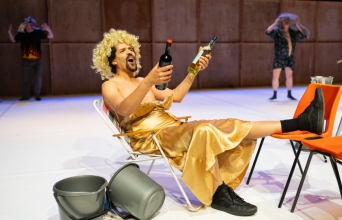 Forced Entertainment, «Signal to Noise»