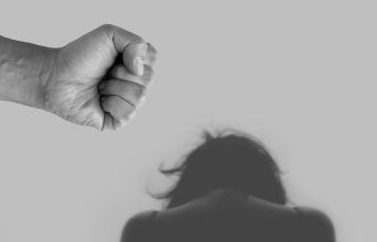 Έμφυλη βία: «Δεν θα το ξανακάνω». Θα το ξανακάνει