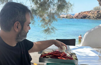 Αντίπαρος, το αθώο και ανέμελο καλοκαίρι των παιδικών μας χρονών - Του Περικλή Κοσκινά