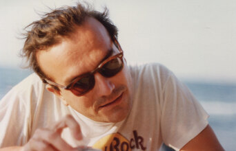 Στην Αμοργό είχα πεισθεί ότι είχα πάει επίσκεψη στο Ποίημα - Του Άρη Δαβαράκη