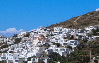 Η Τήνος είναι πολλά παραπάνω από έναν θρησκευτικό προορισμό