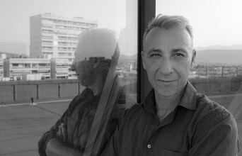 Mίνως Μάτσας: «Τα ρεμπέτικα είναι στα κύτταρά μου»