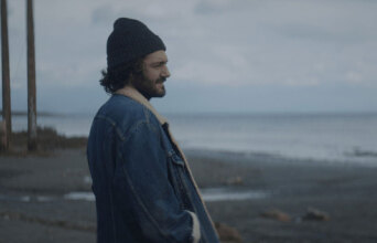 Ο Χάρης Βαφειάδης αναδεικνύει τις παθογένειες της ελληνικής κοινωνίας