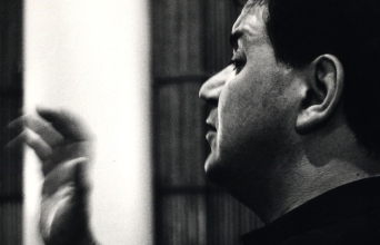 Μάνος Χατζιδάκις: Προς Τ’ Άστρα