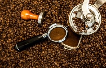 Μίξερ #10: Συνταγές Στέλιου Παρλιάρου με καφέ 