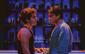 «Blue Train» του Γεράσιμου Ευαγγελάτου: Ένα έργο σε τέσσερις εικόνες