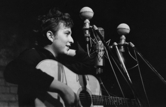 Bob Dylan: Πώς δημιουργήθηκε το ντεμπούτο άλμπουμ που ηχογράφησε τον Νοέμβριο του 1961.
