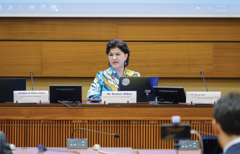 Έλληνες, σταθείτε πλάι μας: Η Ρουσάν Αμπάς μιλάει στην Athens Voice