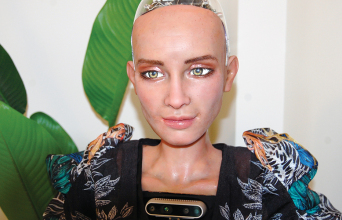 Σοφία: Συναντήσαμε και μιλήσαμε με το πιο διάσημο ανθρωποειδές ρομπότ του κόσμου