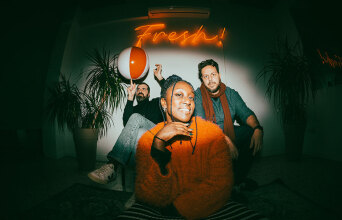 Podcast Πανικοβάλ | Ο Βαγγέλης Ορφανίδης μιλά για το πρότζεκτ «Αχ Αθήνα!» των Hume Assine