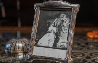 Podcast Πανικοβάλ | O Βασίλης Λούρας μιλάει για το ντοκιμαντέρ «Μαίρη, Μαριάννα, Μαρία: Τα άγνωστα ελληνικά χρόνια της Κάλλας»