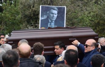 Εικόνες από την κηδεία του Αλέξη Κούγια - Ποιοι έδωσαν το «παρών»