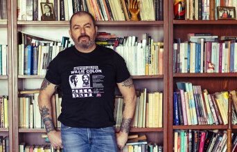 Βασίλης Σταματίου: «Με ενδιαφέρει η συμβίωση του διανοούμενου με το “ζώο”»