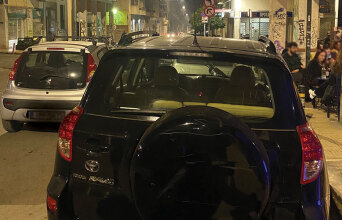 Σας βλέπω να κάνετε ό,τι γουστάρετε στη γειτονιά μου