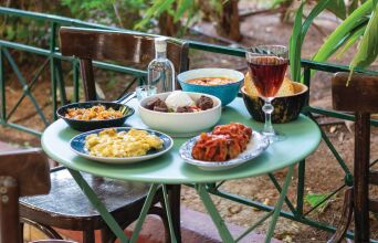 5 νόστιμα στέκια που αγαπά η Κυψέλη