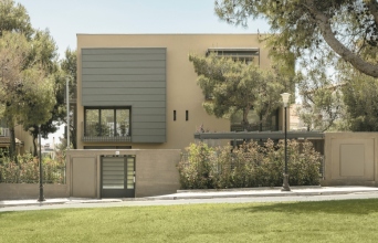 Τρεις κατοικίες στους Θρακομακεδόνες, 2024