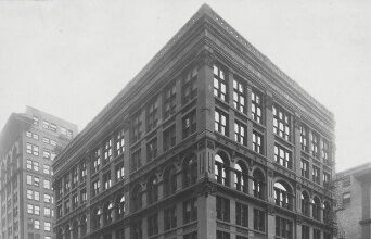 1884, η χρονιά που γεννήθηκε ο ουρανοξύστης