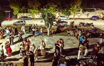 Μιλόνγκα στους θερινούς παλμούς της Ερμού