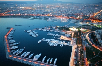 Διακοπές (διαρκείας) στο Παλαιό Φάληρο: A love story 